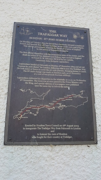 8 Honiton_detail