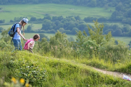 AdobeStock_102659695_Sisters Countryside_1024x683